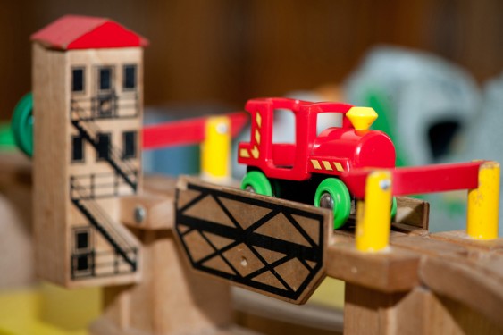 TRAIN SET